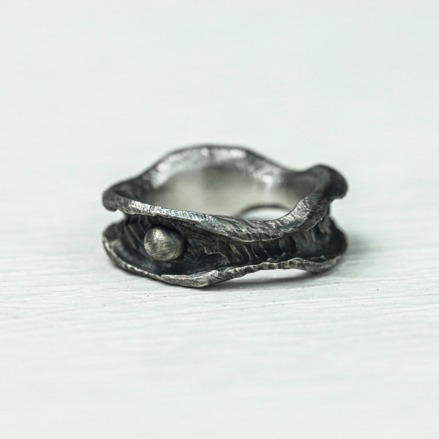 Abyss Eye 925 Silver Handmade Ring ¨C Dark Textured Band