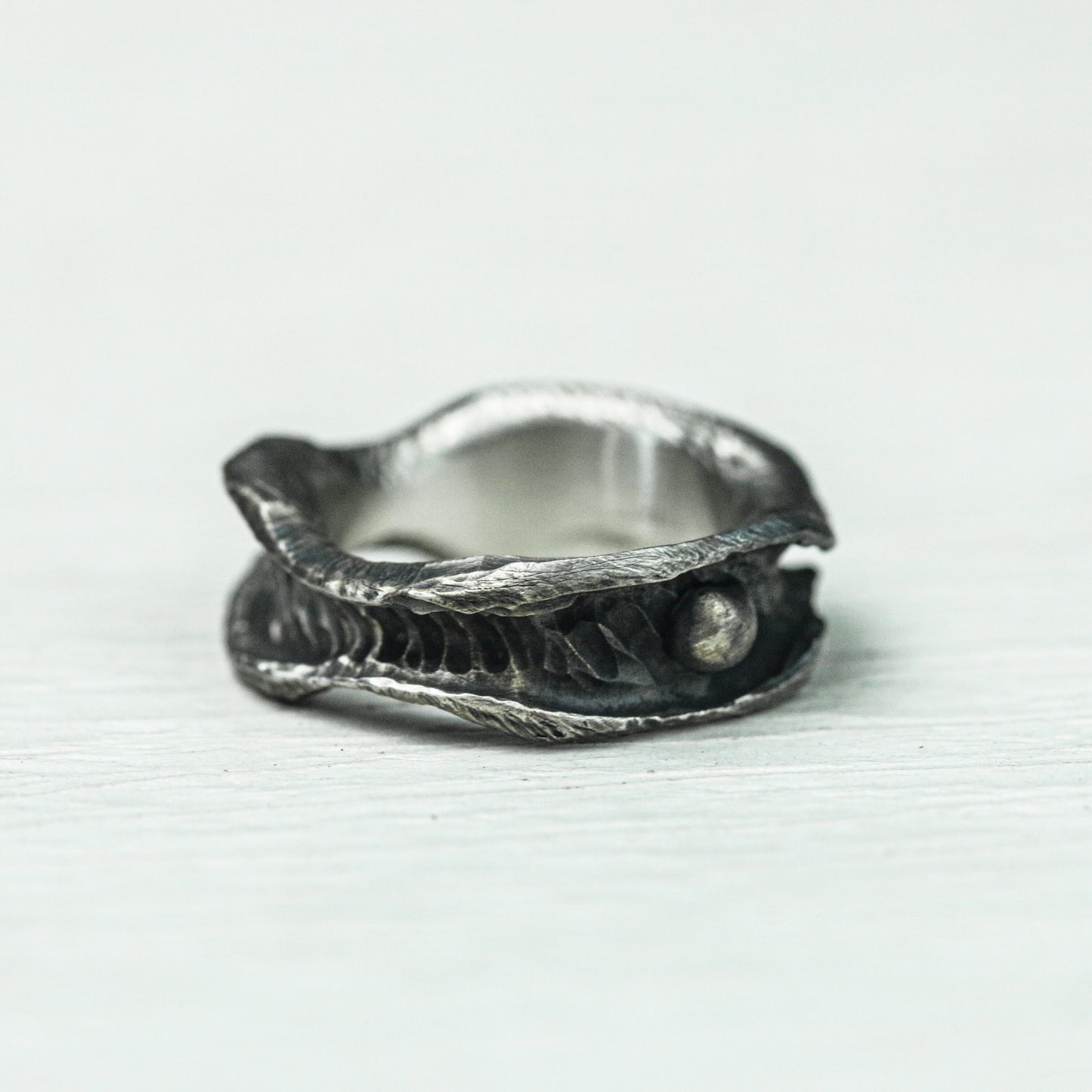Abyss Eye 925 Silver Handmade Ring ¨C Dark Textured Band
