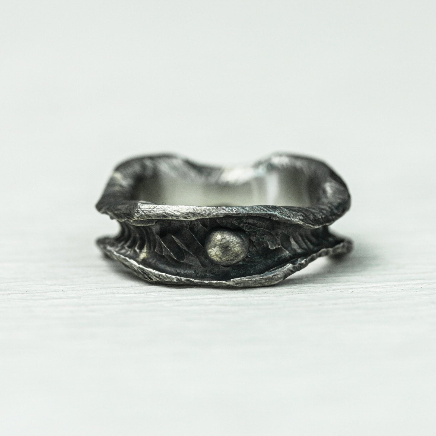 Abyss Eye 925 Silver Handmade Ring ¨C Dark Textured Band