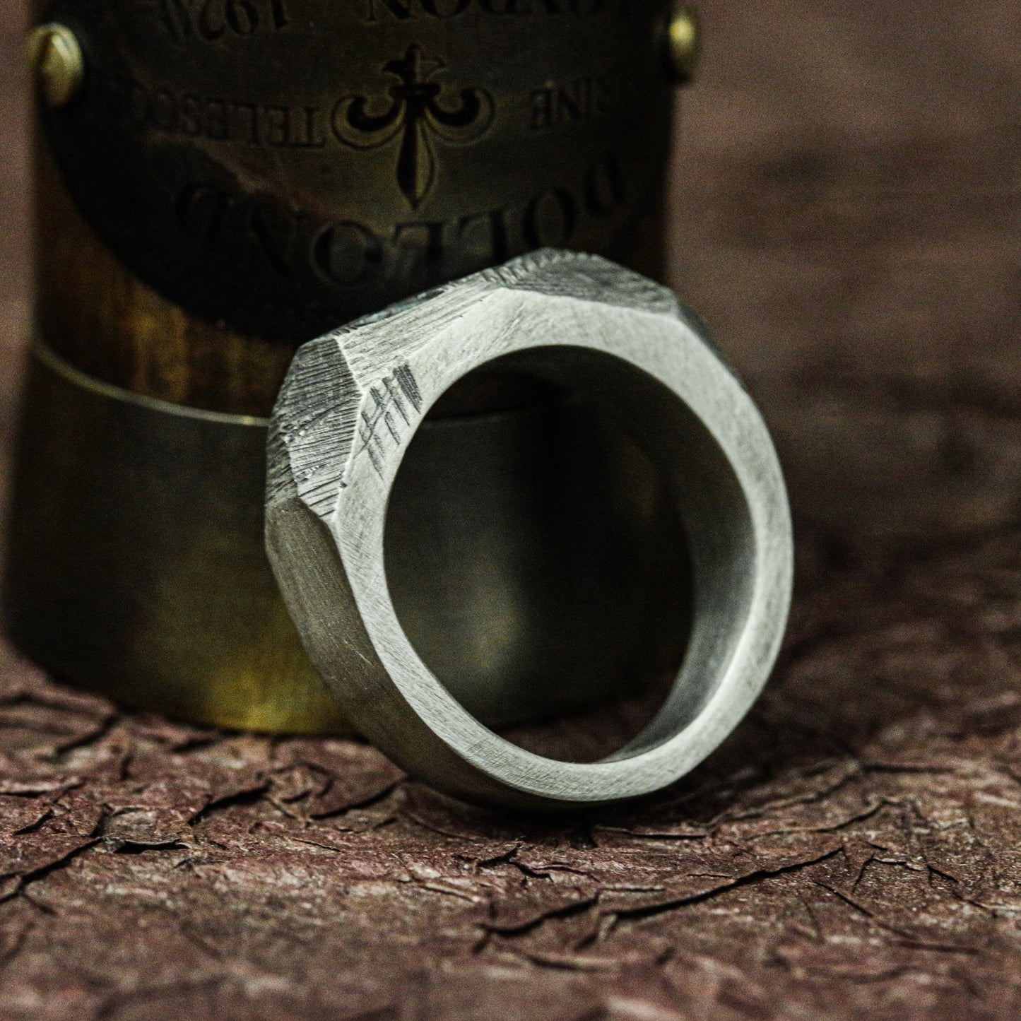 Solar Burst 925 Silver Handmade Ring ¨C Cosmic Engraved Pattern