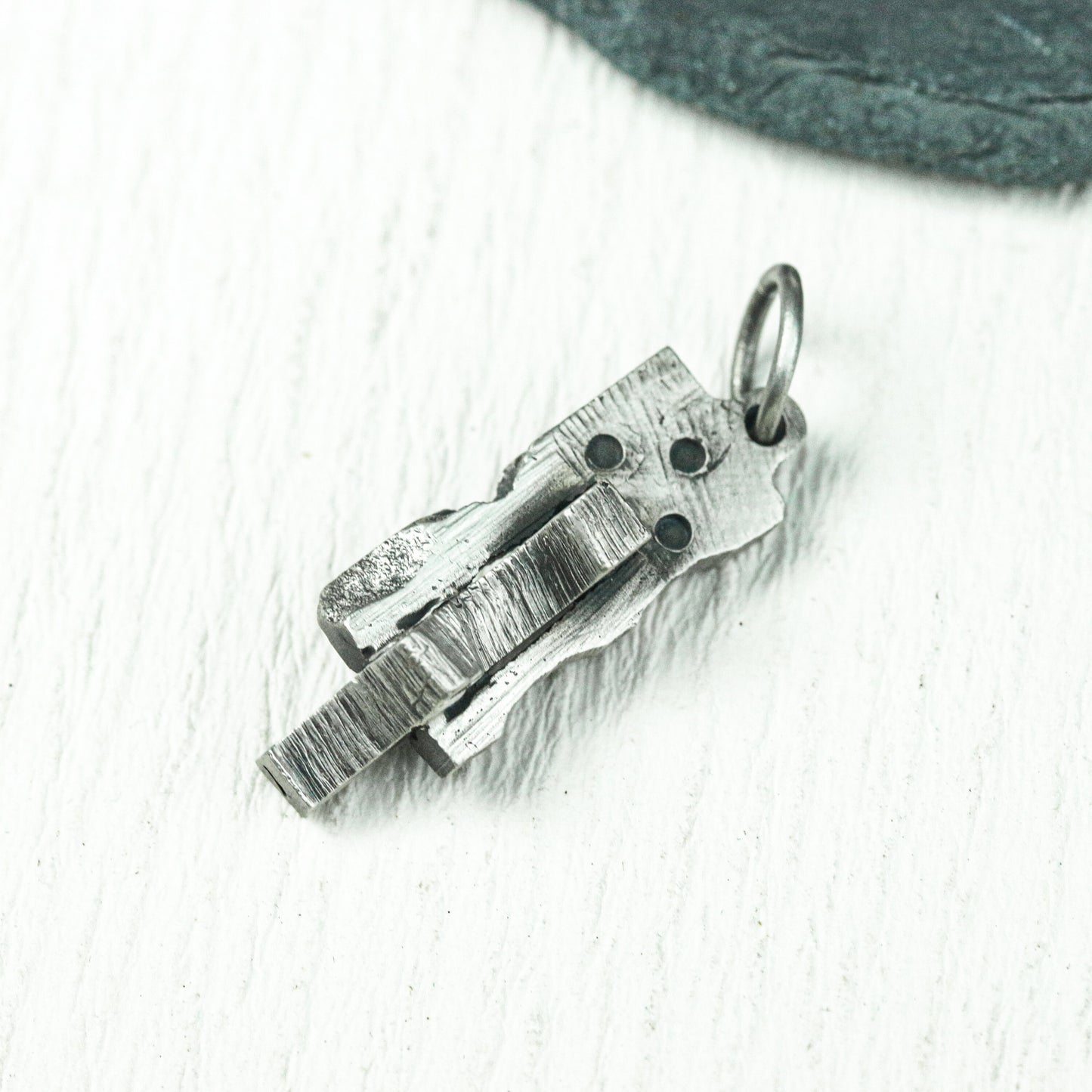 Crossed Daggers Warrior Pendant - Artisan Crafted in 925 Silver