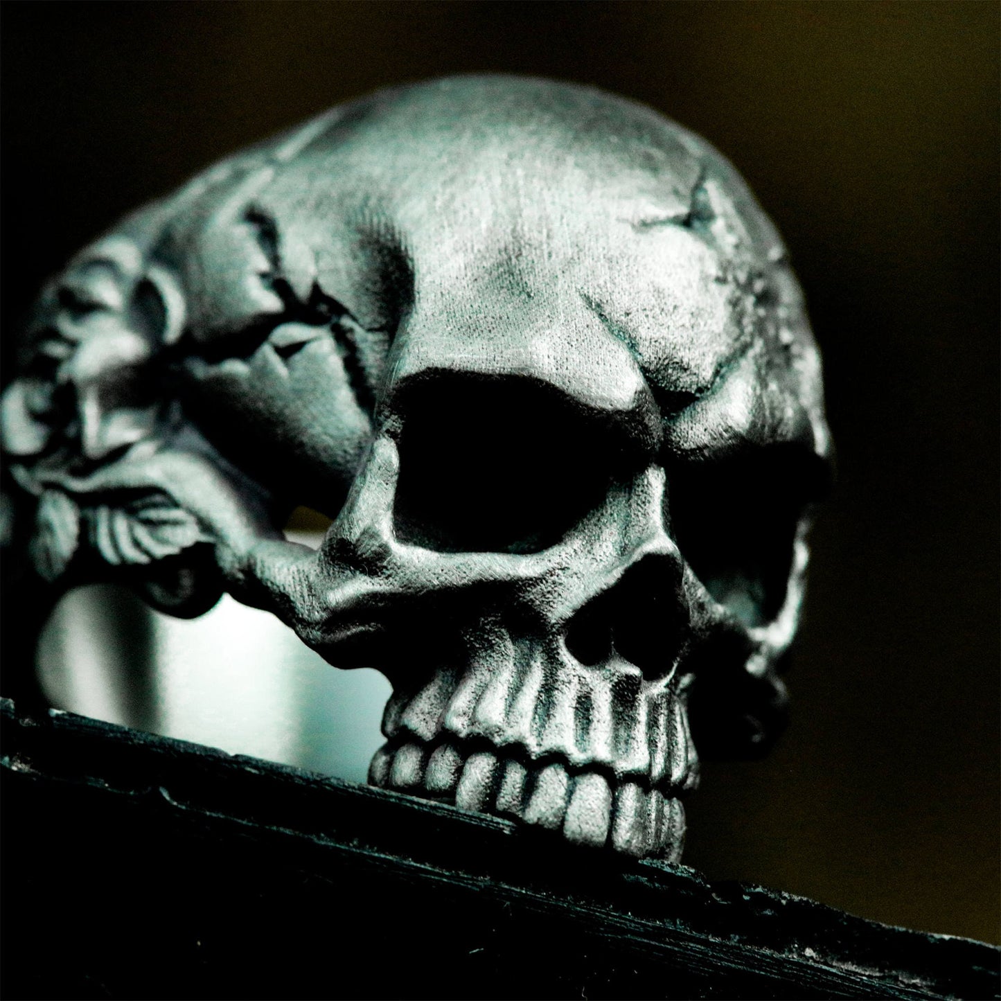 Cracked Skull Rose Ring ¨C Handmade 925 Silver Gothic Bone Band