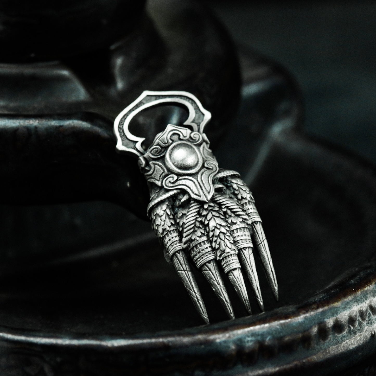 Engraved Paw Pendant with Patterned Claws - 925 Sterling Silver Handmade