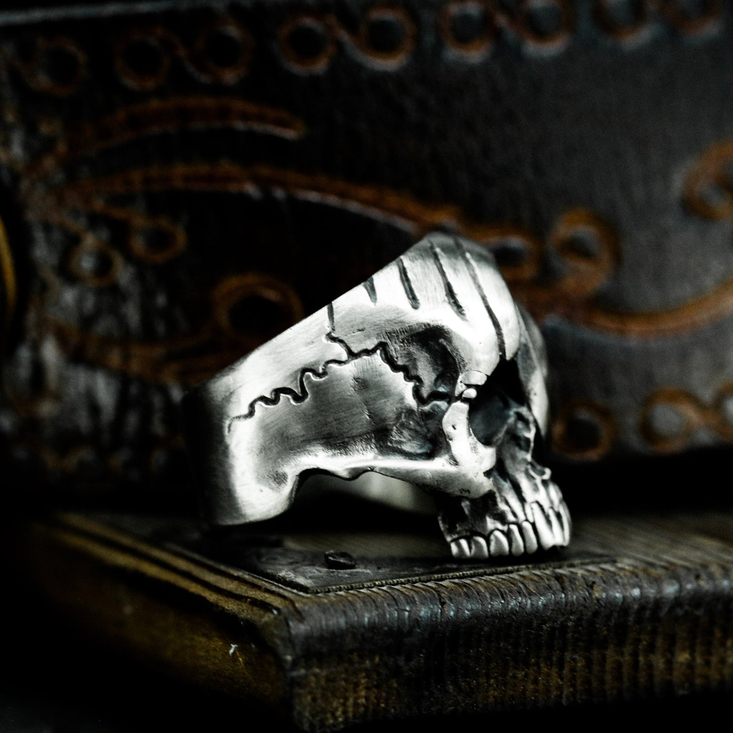 One-Eyed Swirl Skull Ring - 925 Silver Handmade