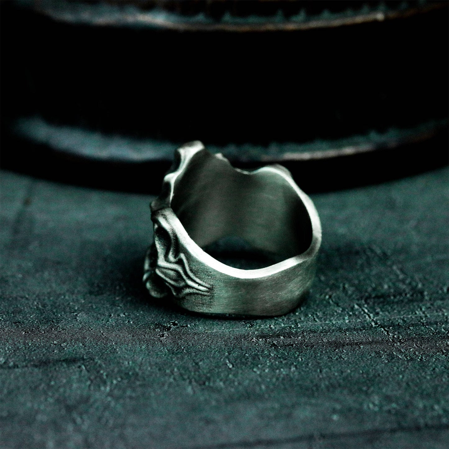 Skull Crest Ring with Gothic Frame ¨C 925 Sterling Silver Handmade