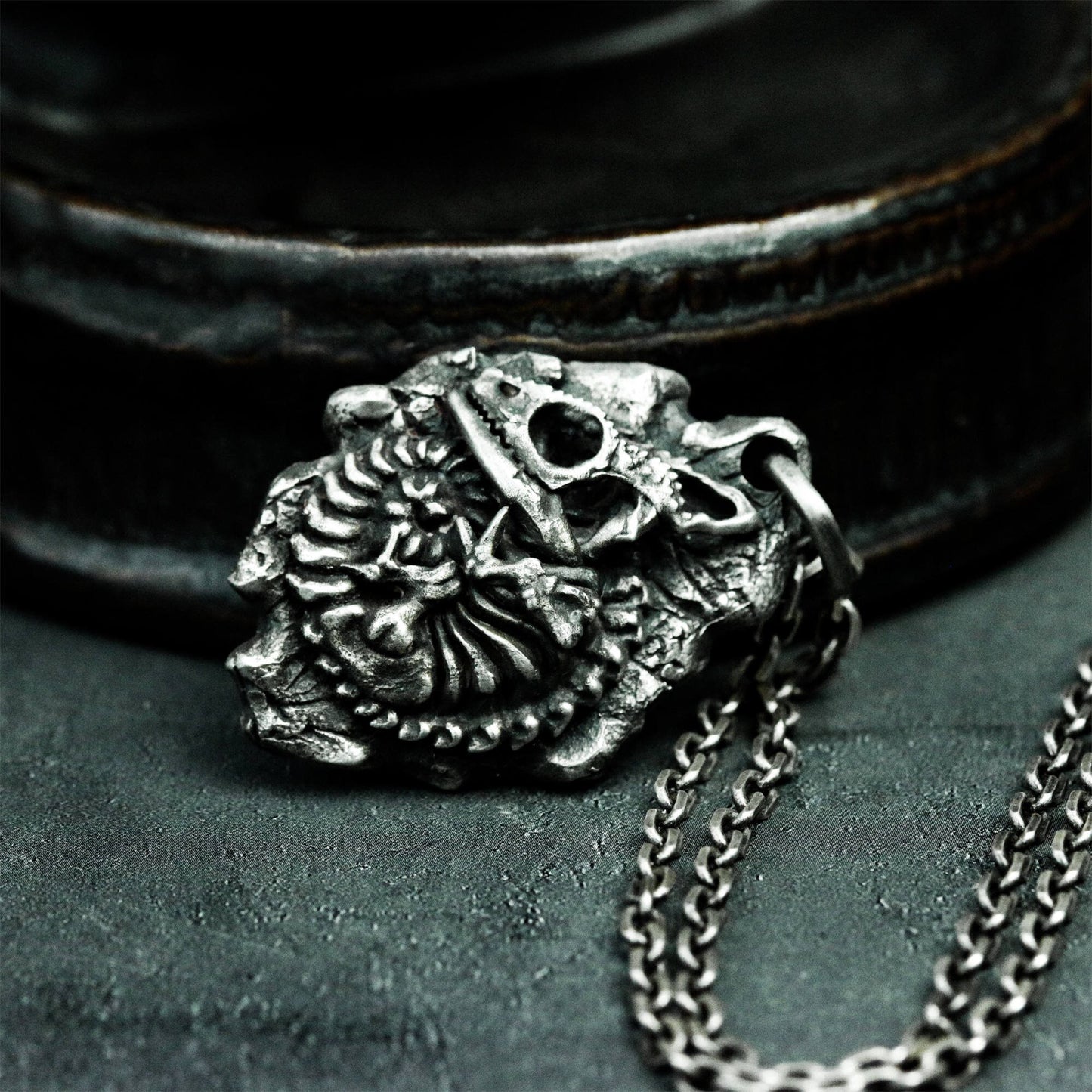 Chameleon Fossil Pendant with Skull and Spine Detail ¨C 925 Sterling Silver Handmade