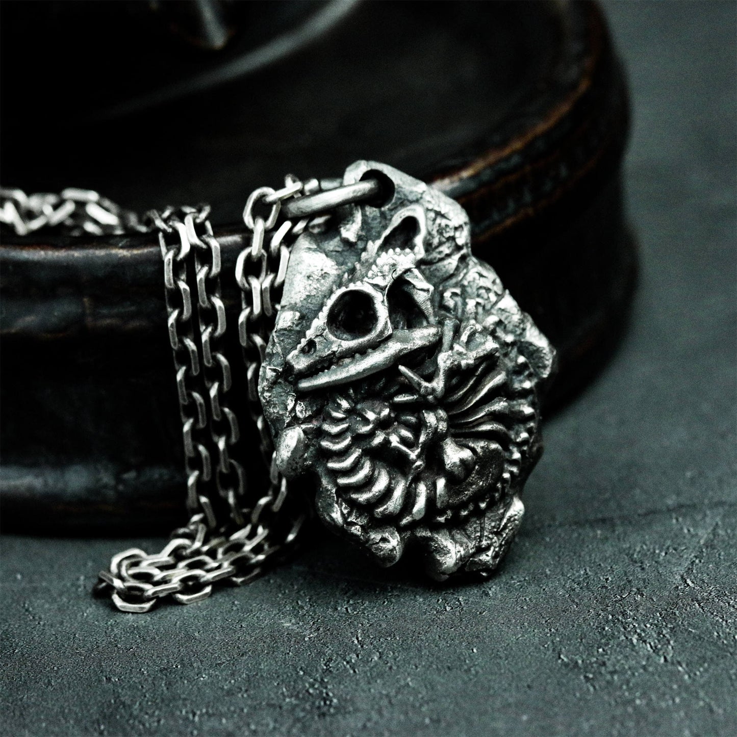 Chameleon Fossil Pendant with Skull and Spine Detail ¨C 925 Sterling Silver Handmade
