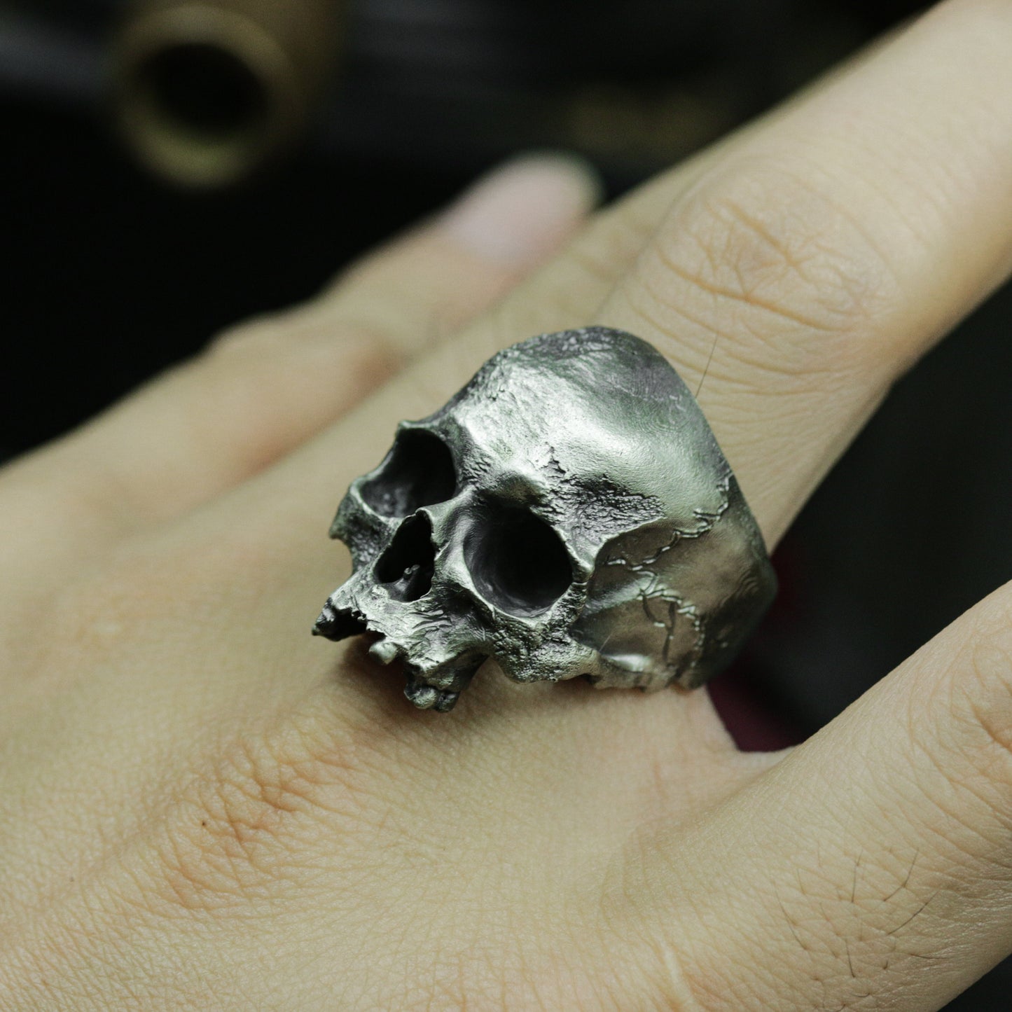 Cracked Jawless Skull Ring ¨C Handmade 925 Silver Fragmented Bone Band