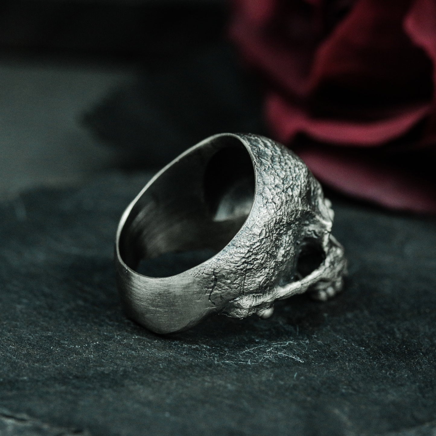 Cracked Jawless Skull Ring ¨C Handmade 925 Silver Fragmented Bone Band