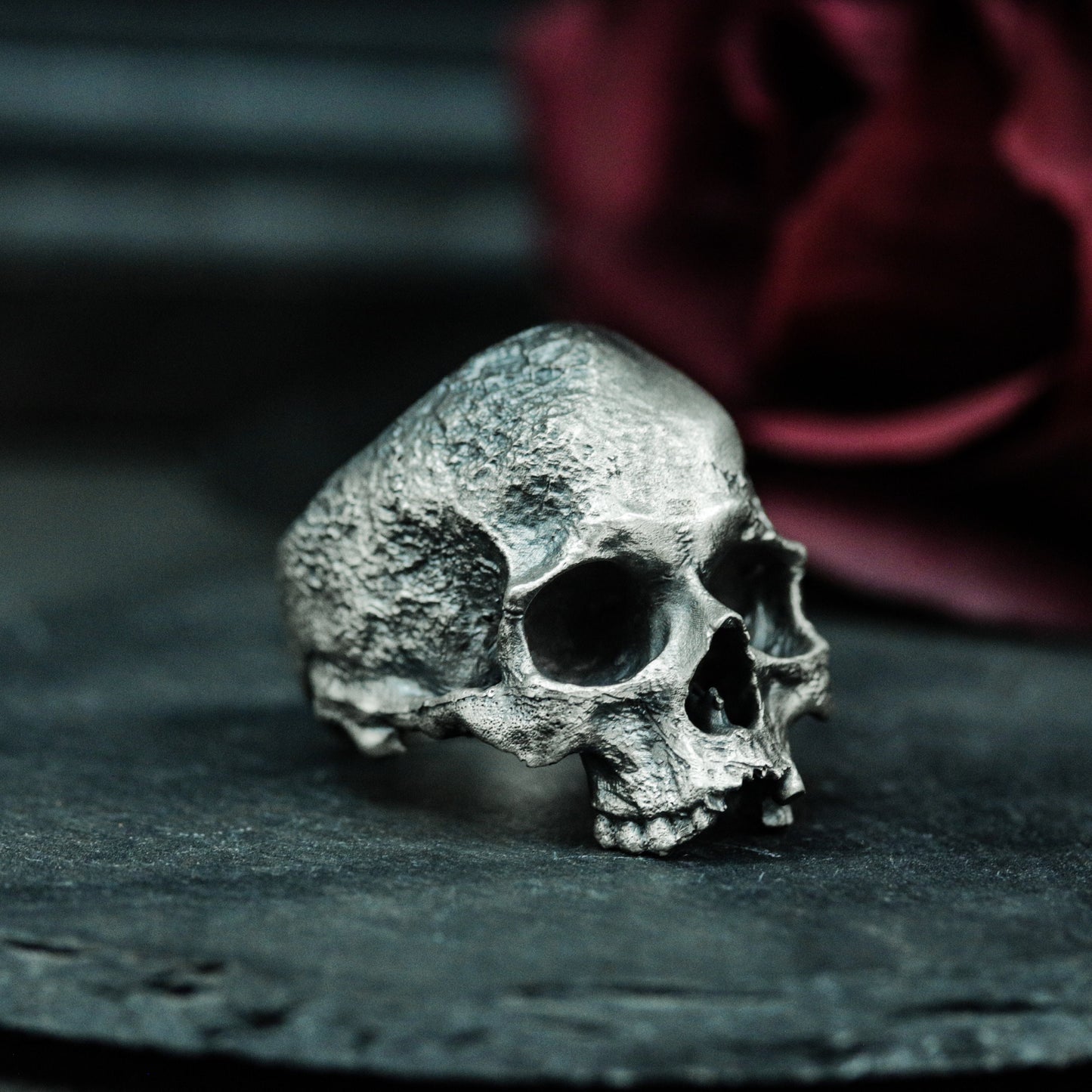 Cracked Jawless Skull Ring ¨C Handmade 925 Silver Fragmented Bone Band