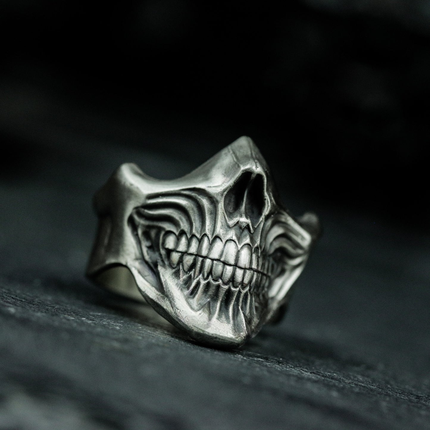Split Grin Skull Ring ¨C Handmade 925 Silver Sinister Bite Band