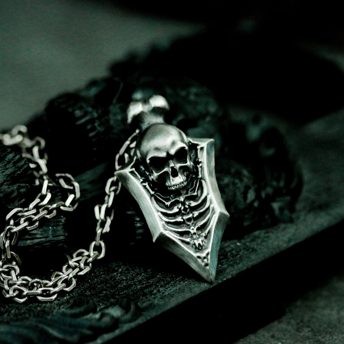 Web Shield Skull Pendant ¨C Handmade 925 Silver Gothic Emblem Necklace