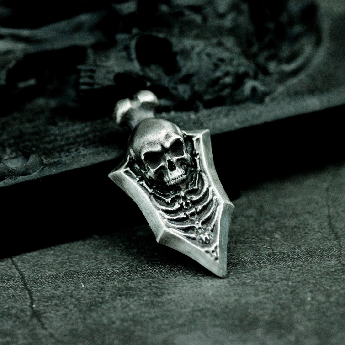 Web Shield Skull Pendant ¨C Handmade 925 Silver Gothic Emblem Necklace