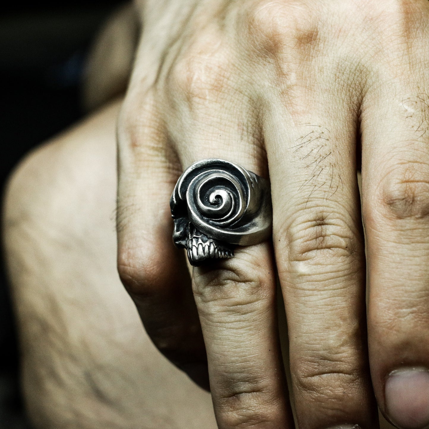 One-Eyed Swirl Skull Ring - 925 Silver Handmade