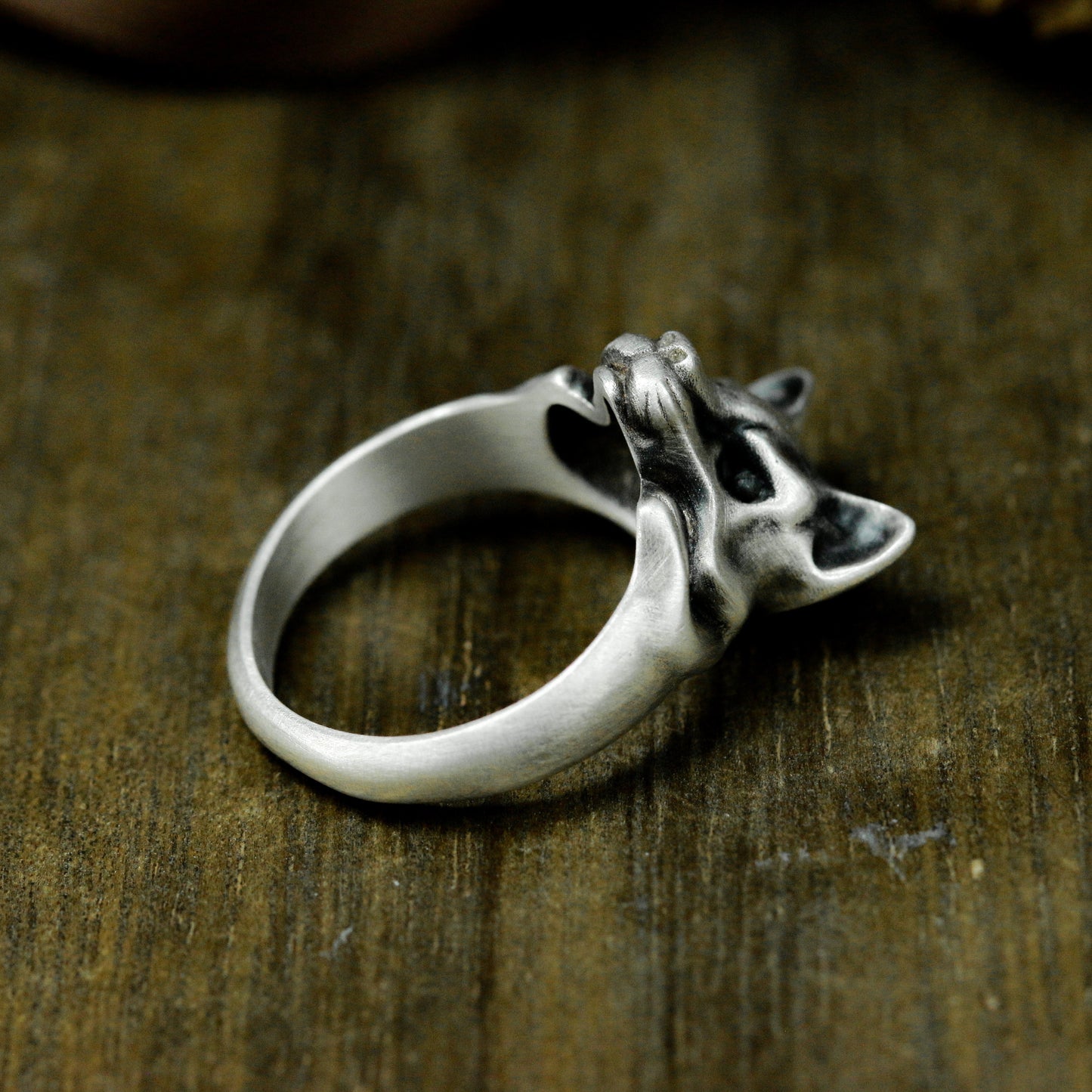 Wolf Skull Ring with Minimalist Form ¨C 925 Sterling Silver Handmade
