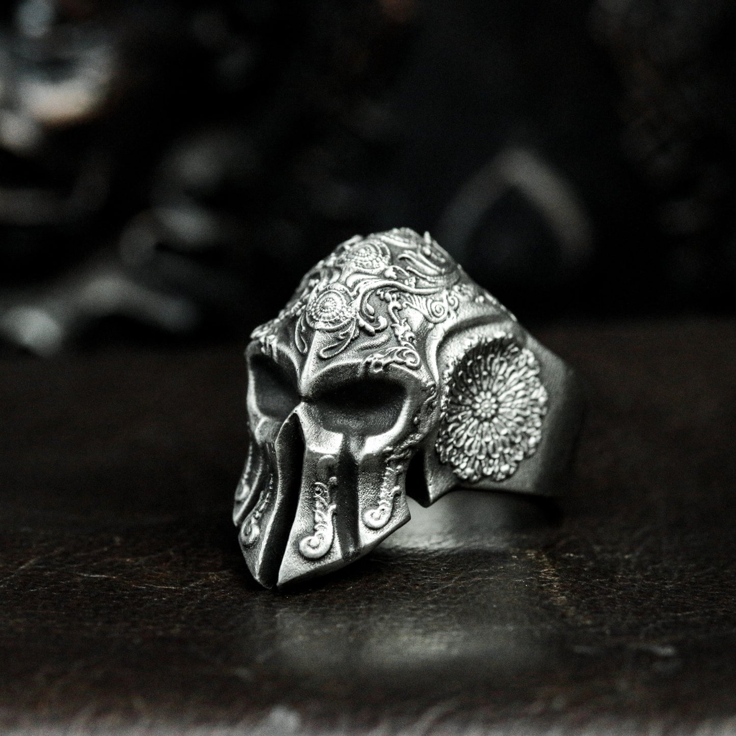 Knight Helmet Ring with Engraved Crest ¨C 925 Sterling Silver Handmade