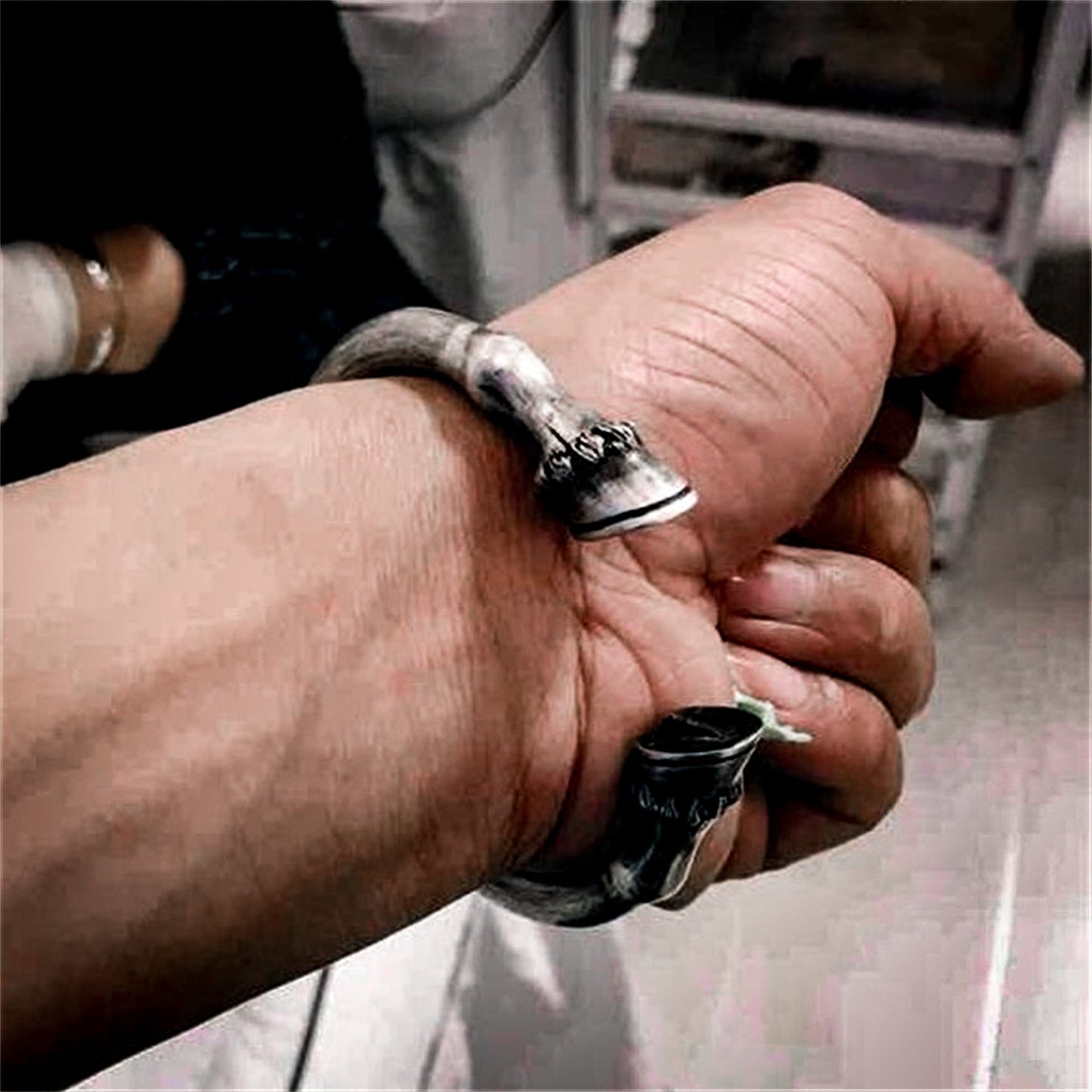 Bone Claw Bracelet ¨C Handmade 925 Silver Gothic Fang Cuff