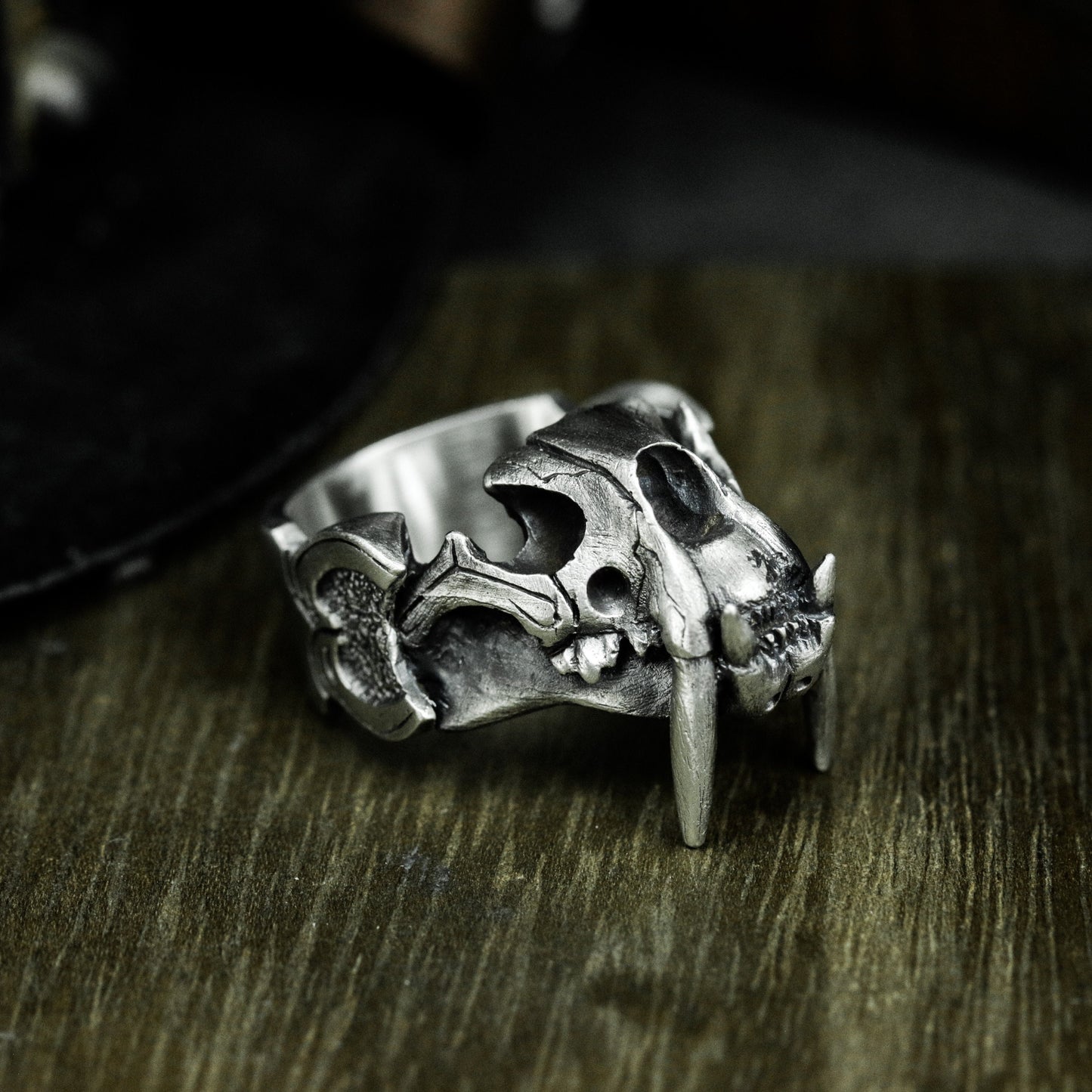 Saber-tooth Tiger Skull Ring - 925 Silver Handmade
