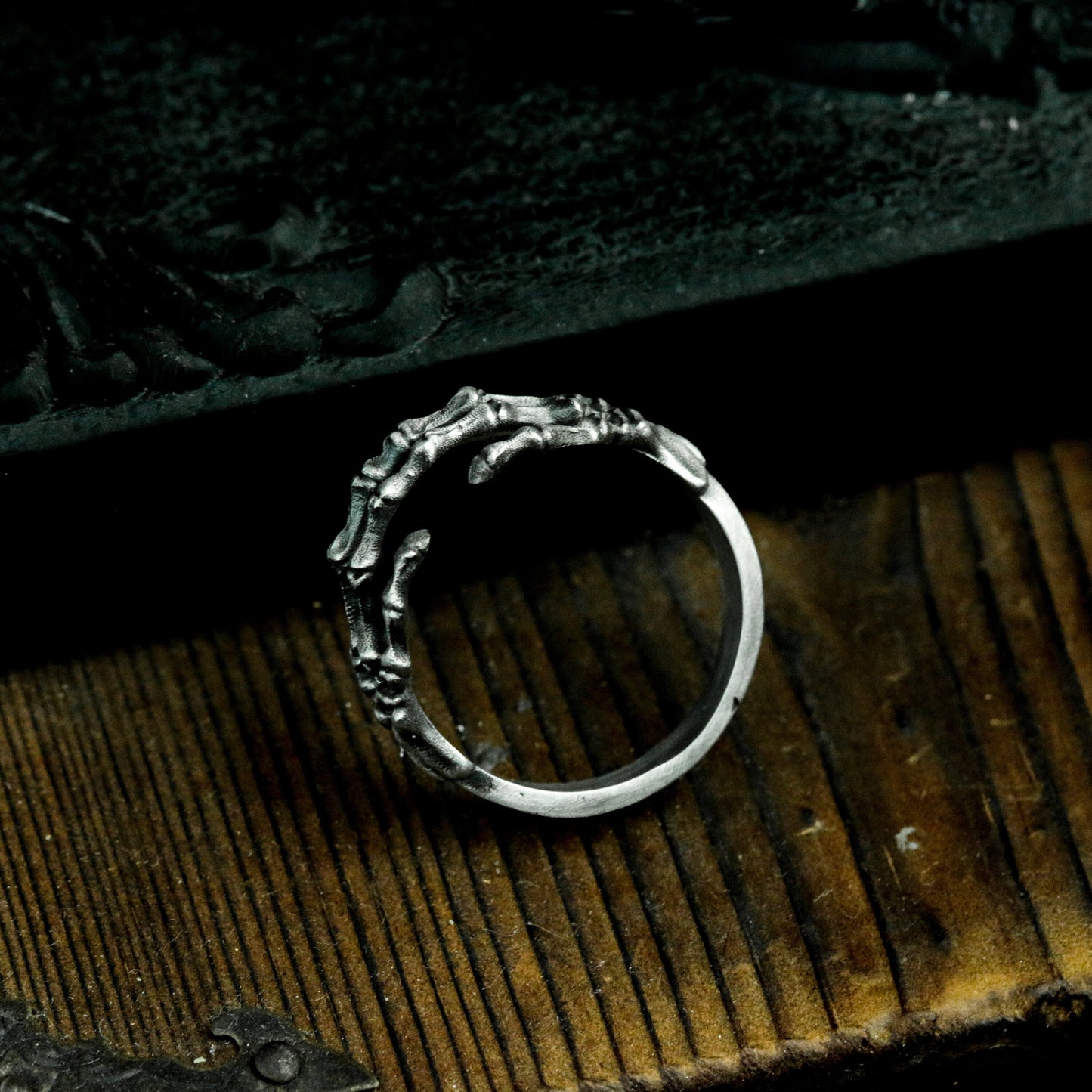 Bone Hand Ring ¨C Handmade 925 Silver Skeletal Grip Band