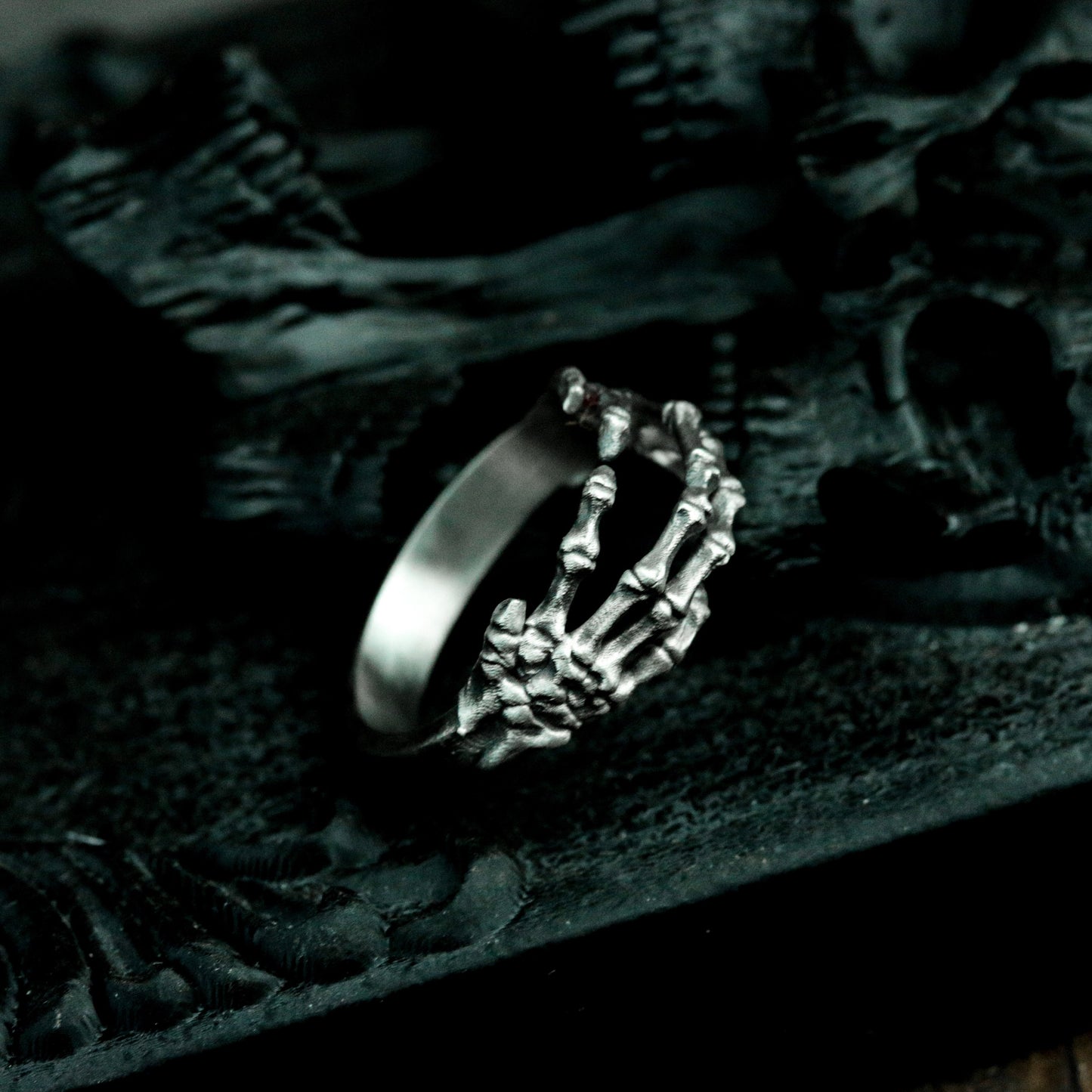 Bone Hand Ring ¨C Handmade 925 Silver Skeletal Grip Band