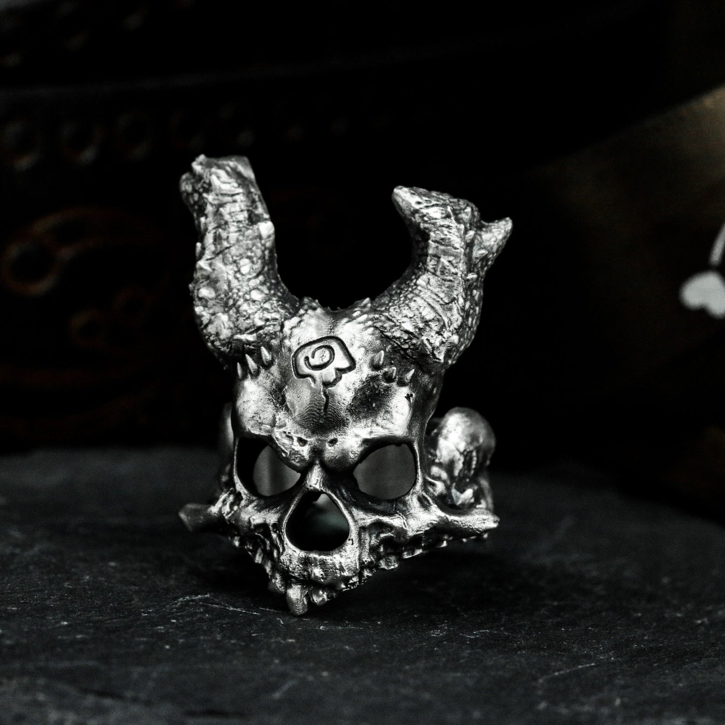 Cracked Skull Ring with Demonic Horns ¨C 925 Sterling Silver Handmade