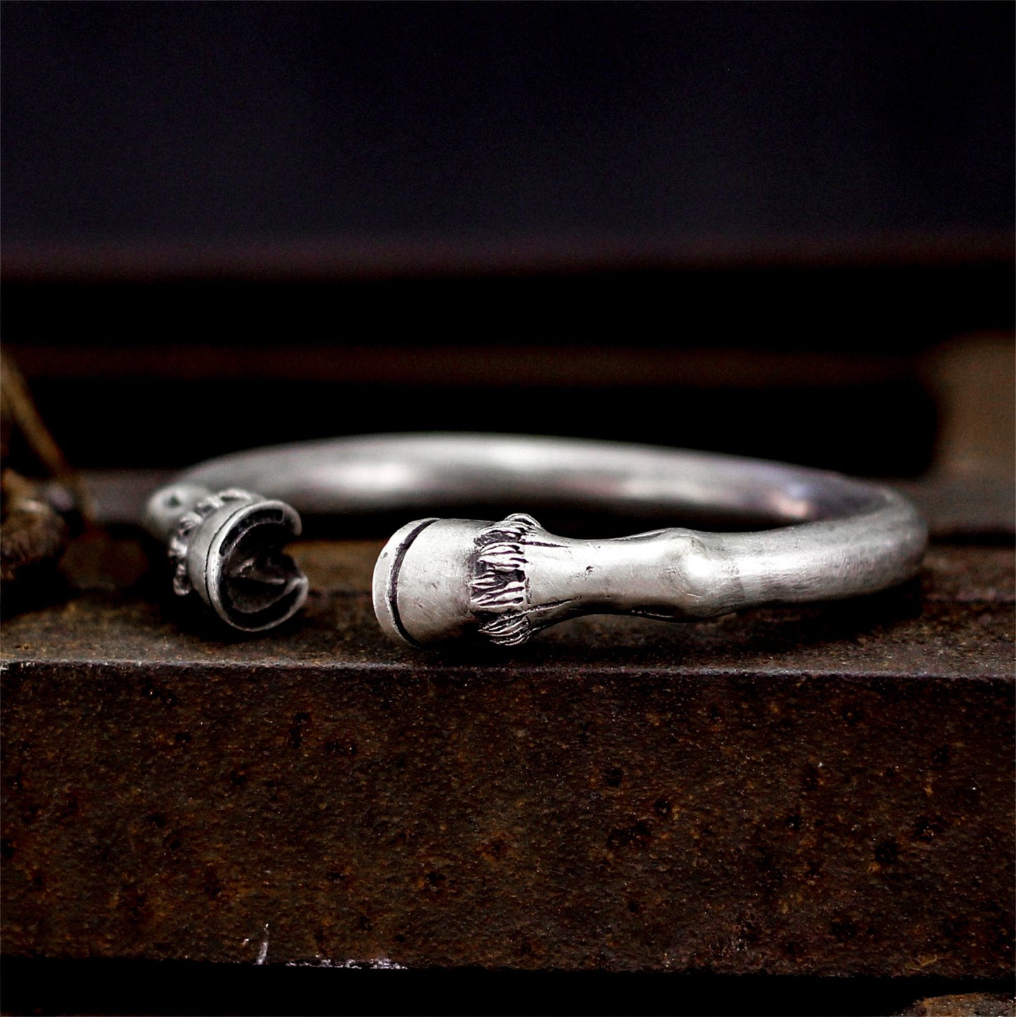 Bone Claw Bracelet ¨C Handmade 925 Silver Gothic Fang Cuff