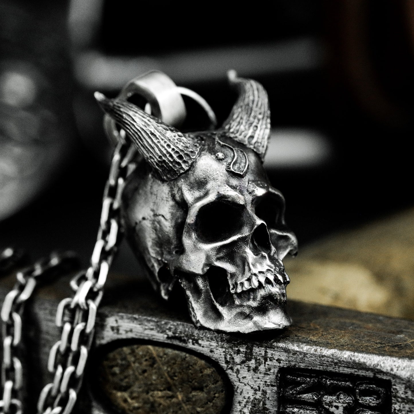 Hanging Demon Skull Pendant with Chain Suspension ¨C 925 Sterling Silver Handmade