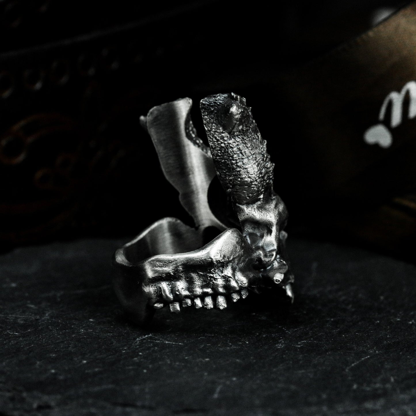 Cracked Skull Ring with Demonic Horns ¨C 925 Sterling Silver Handmade