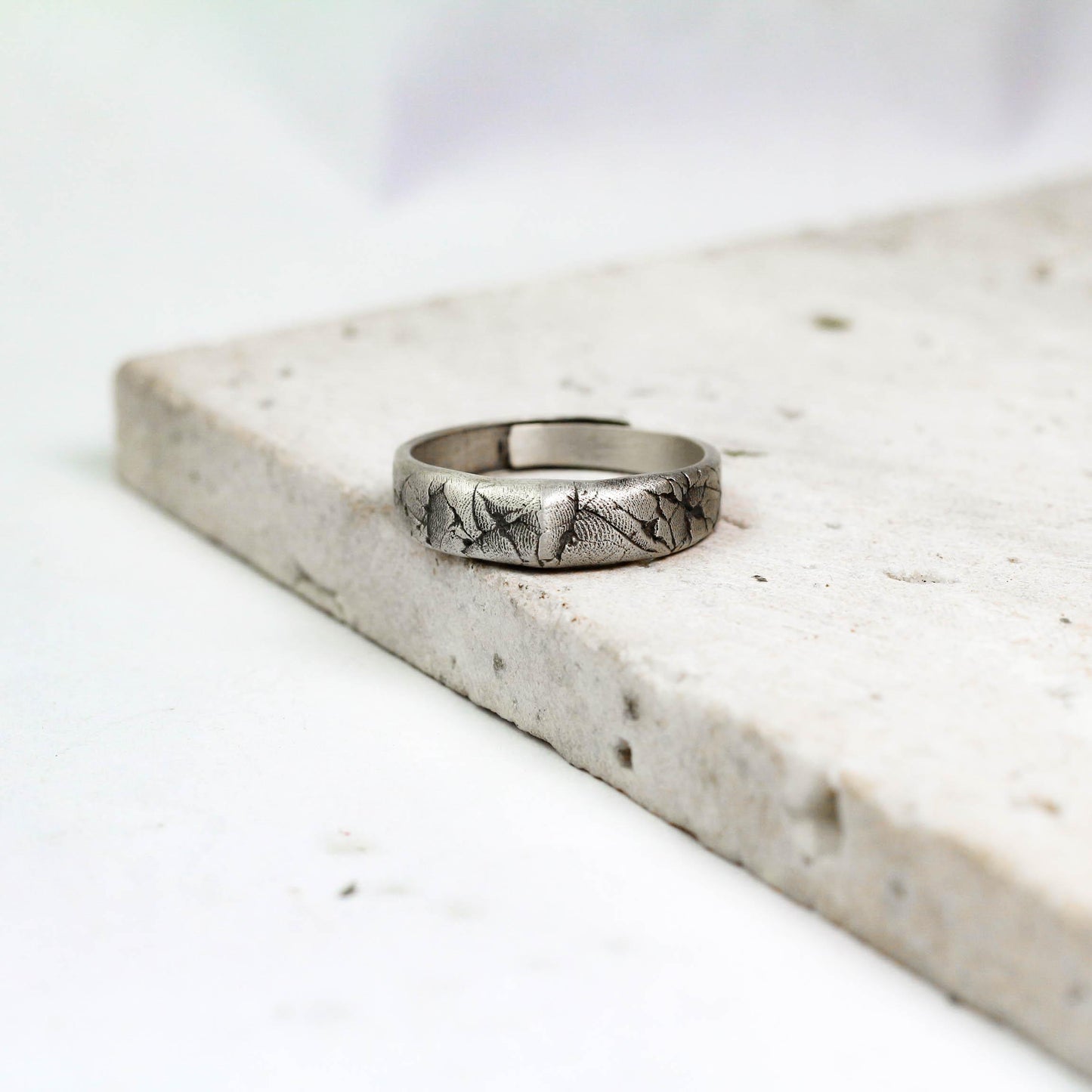 Shadow Relic 925 Silver Handmade Ring ¨C Minimalist Gothic Band