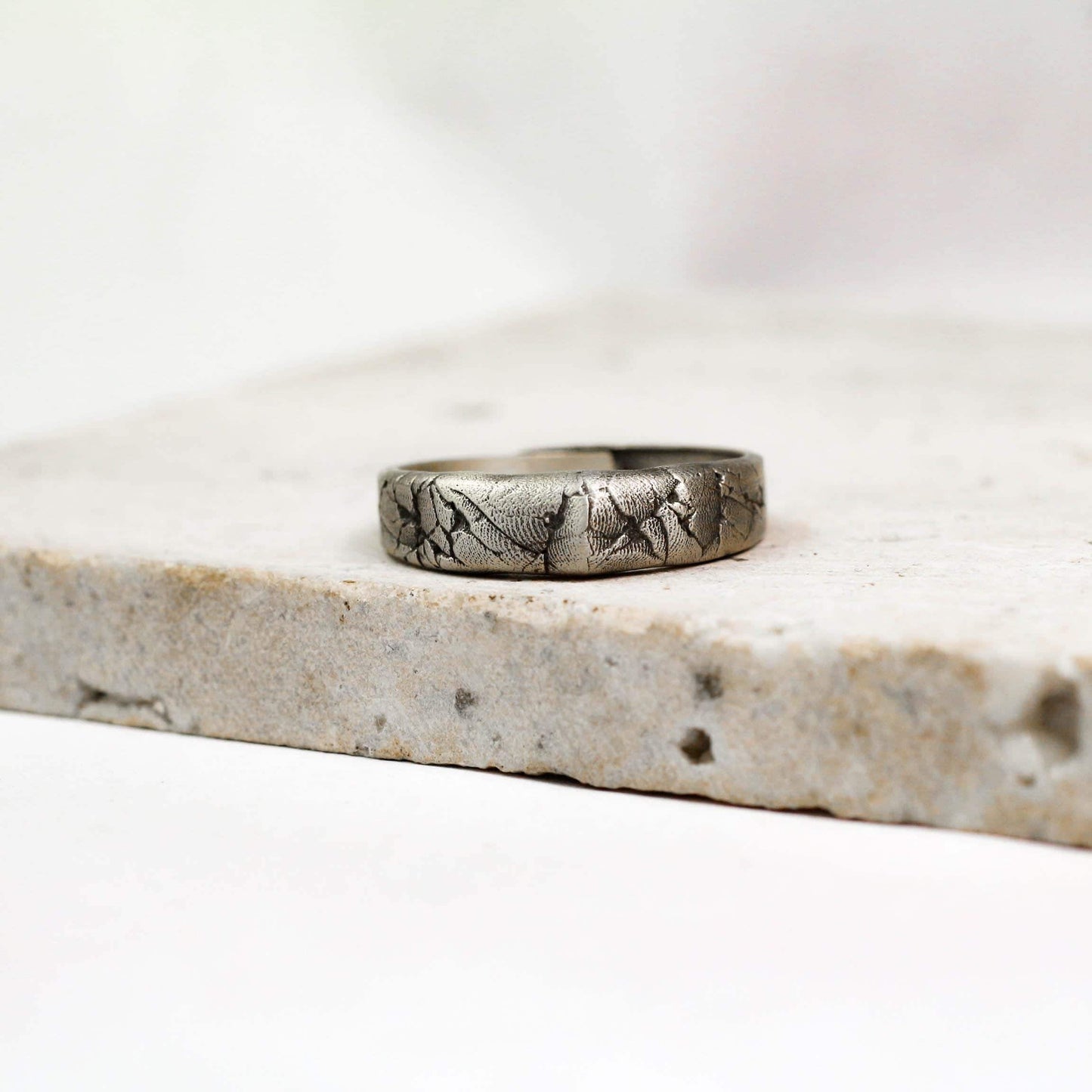 Shadow Relic 925 Silver Handmade Ring ¨C Minimalist Gothic Band