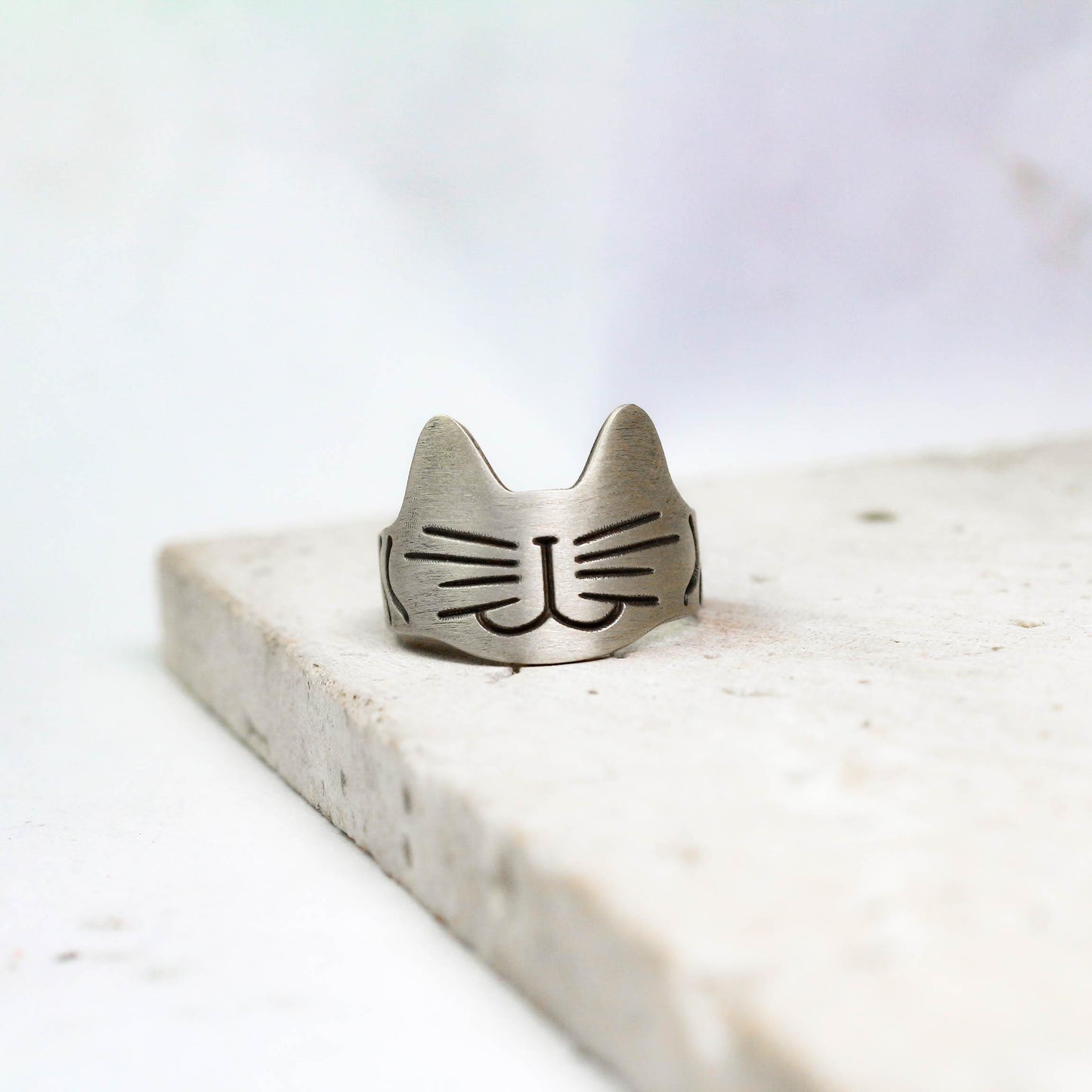 Handcrafted Silver Cat Face Ring