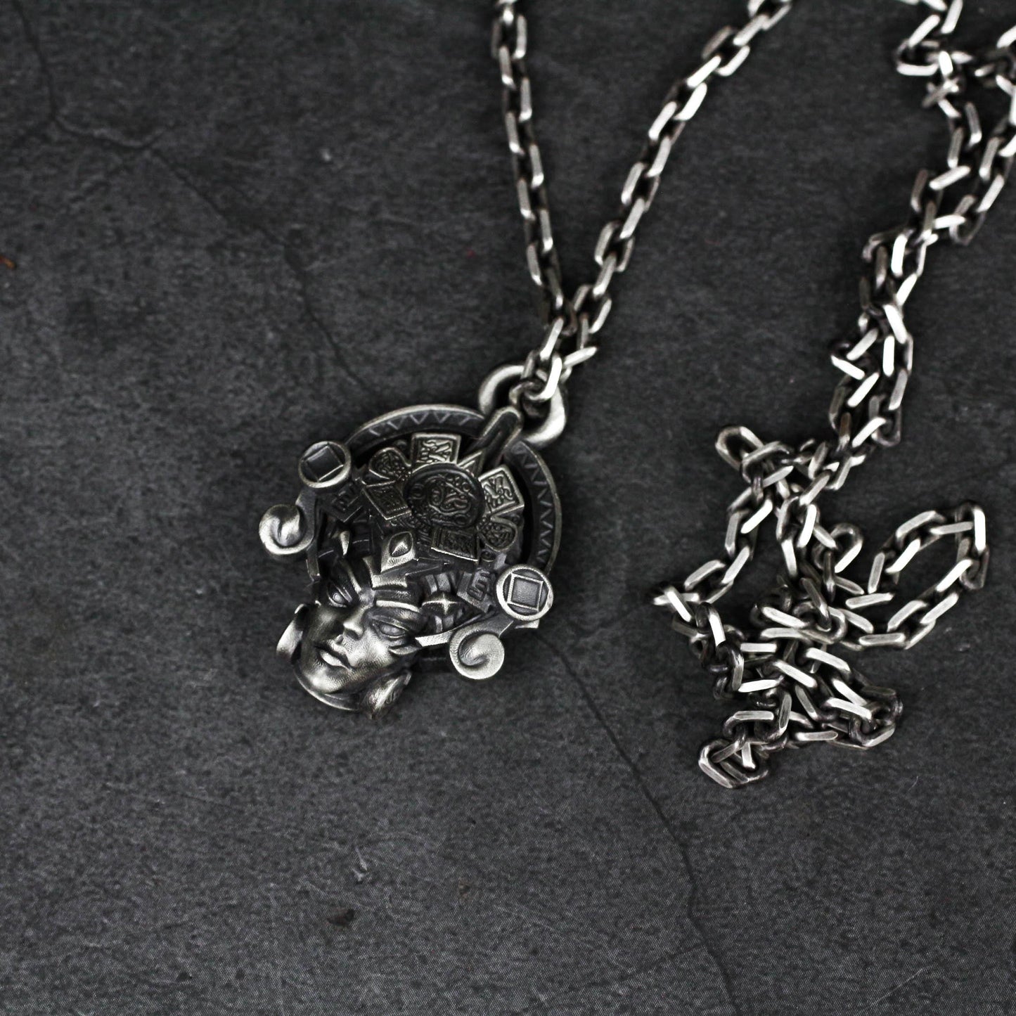 Heraldic Skull Pendant - 925 Silver Handcrafted