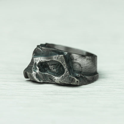 Relic Skull 925 Silver Handmade Ring ¨C Aged Occult Warrior Design