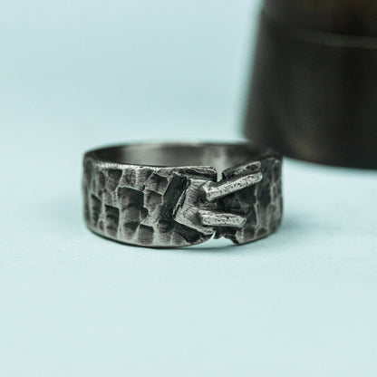 Runic Veins 925 Silver Handmade Ring ¨C Mystic Engraved Pattern