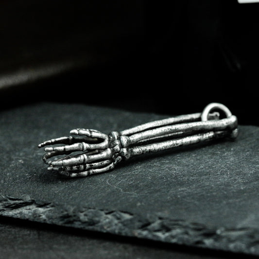 Pointing Bone Pendant ¨C Handmade 925 Silver Directional Charm Necklace