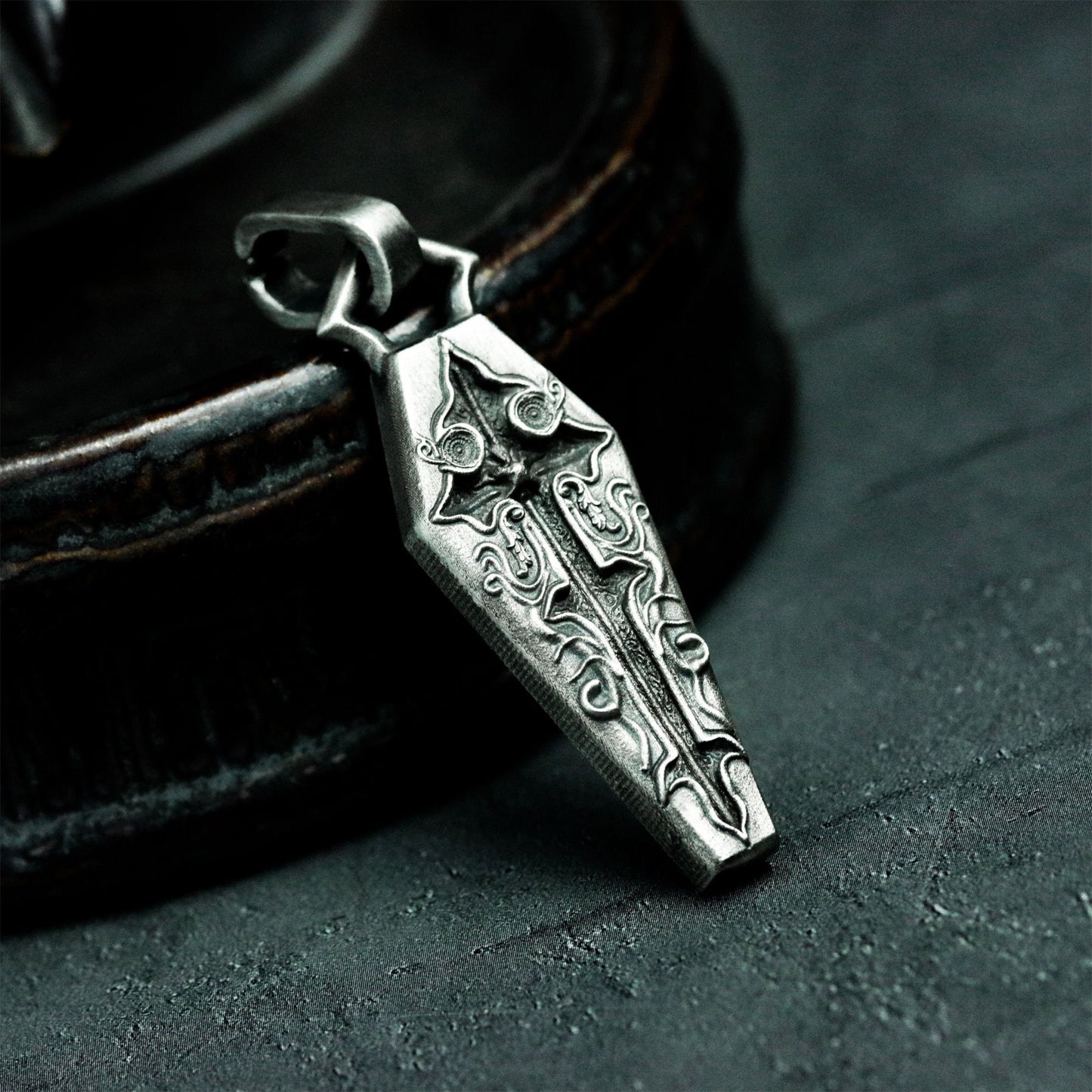Gothic Coffin Pendant with Ornate Carvings ¨C 925 Sterling Silver Handmade