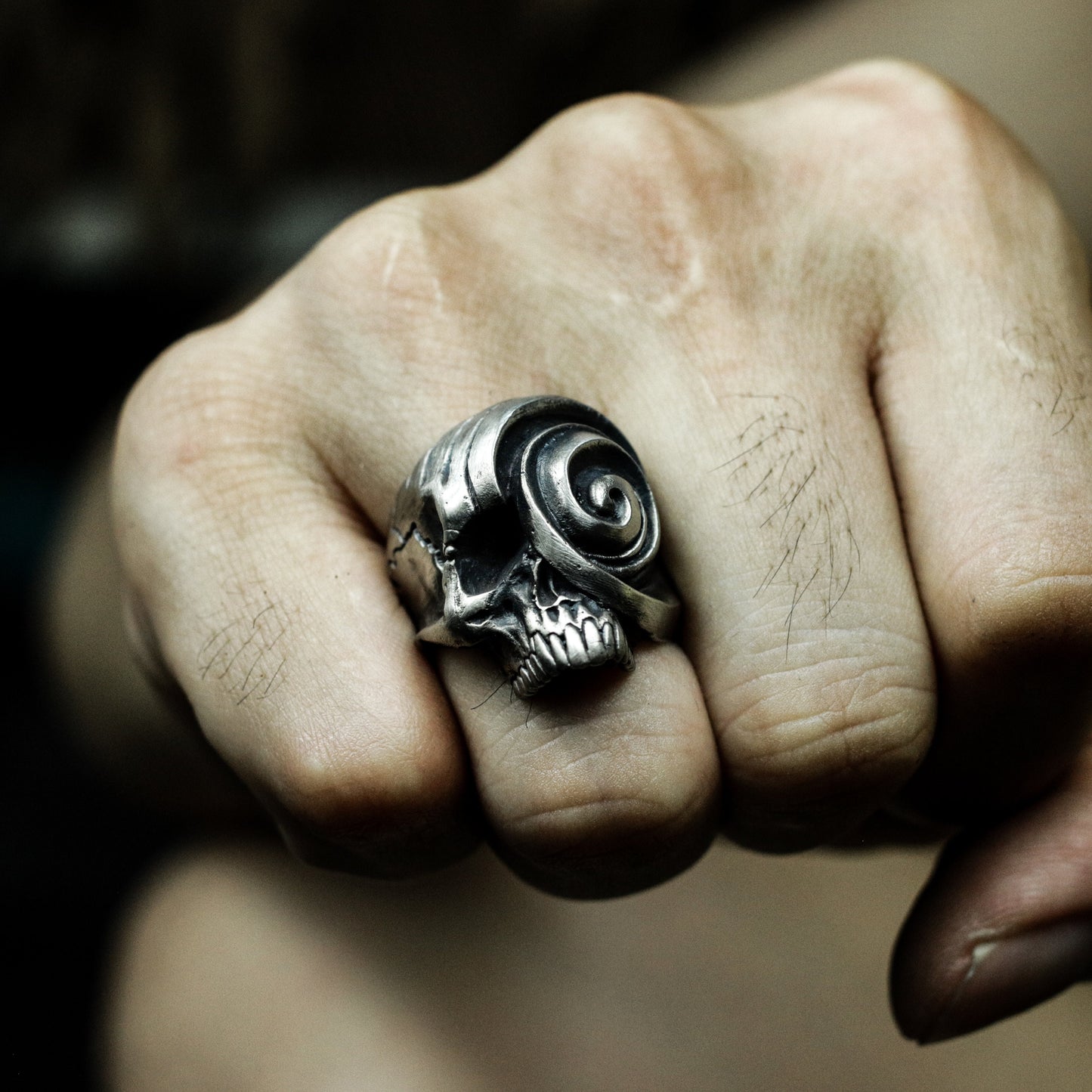 One-Eyed Swirl Skull Ring - 925 Silver Handmade