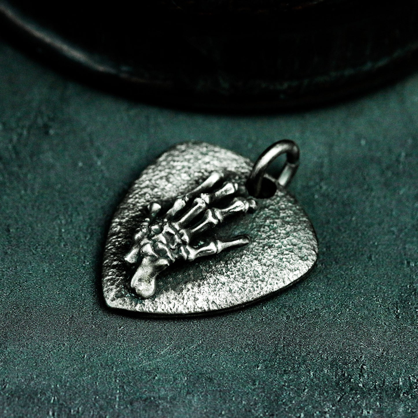 Heart Hand Pendant ¨C Handmade 925 Silver Gothic Touch Necklace