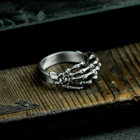 Bone Hand Ring ¨C Handmade 925 Silver Skeletal Grip Band