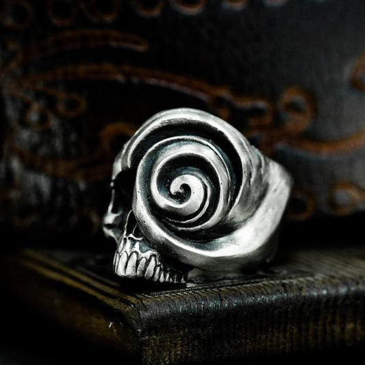 One-Eyed Swirl Skull Ring - 925 Silver Handmade