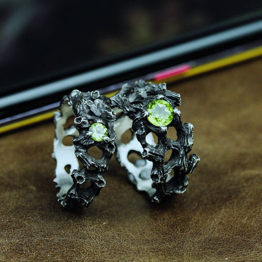 Peridot Vine Ring - 925 Silver Handmade