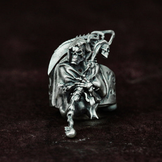 Death Knight Ring with Cloak and Blade ¨C 925 Sterling Silver Handmade