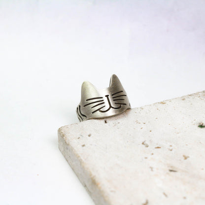 Handcrafted Silver Cat Face Ring